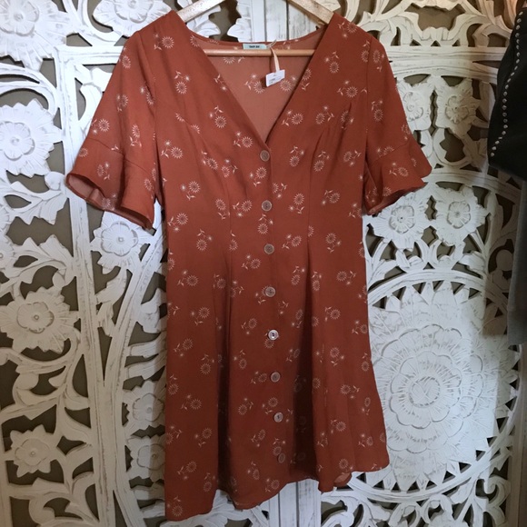 •SOLD• UO kimchi blue floral button front dress - Picture 3 of 4